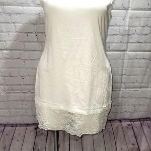 Soma Women's XL Tank with Lace Bottom